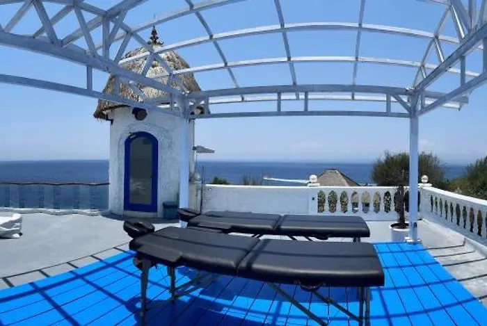 Stella Maris Oceanfront Retreat
