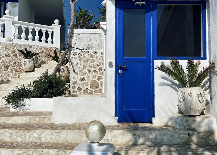Stella Maris Oceanfront Retreat