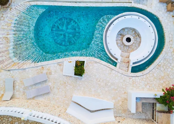 Stella Maris Oceanfront Retreat