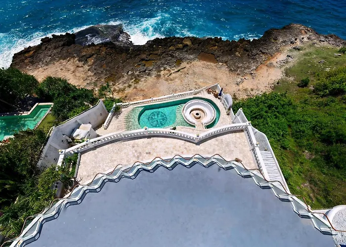 Stella Maris Oceanfront Retreat